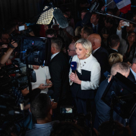 Que el movimiento de Marine Le Pen estuviera tan cerca de ganar mayoría en las legislativas de Francia es un indicador de cuán fuerte pisan sus ideas en ese país. Fotos: Getty IMages